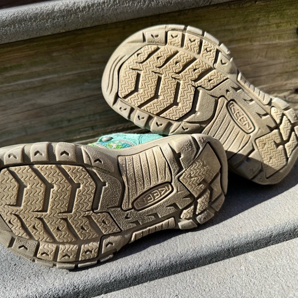 KEEN Unisex Newport H2sho Casual Breathable Comfortable Running Shoes for Kids - Picture 4 of 5